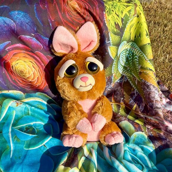 Vicky Vicious Feisty Pets Plush EUC Light-Up Eyes Bunny Toy Rare Collectible - Picture 1 of 6
